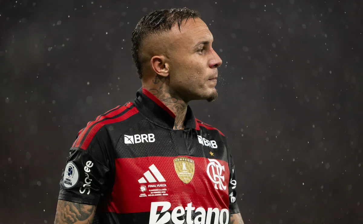 Everton Cebolinha entrou no radar do Inter, mas salário e ligação com o Grêmio travaram avanço