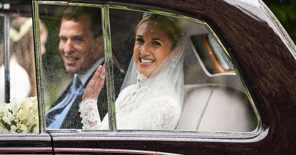 Família real britânica participa de casamento de neto da rainha Elizabeth