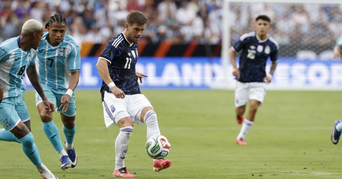 Sem Messi, Argentina poupa titulares e vence Honduras em amistoso pré-Copa
