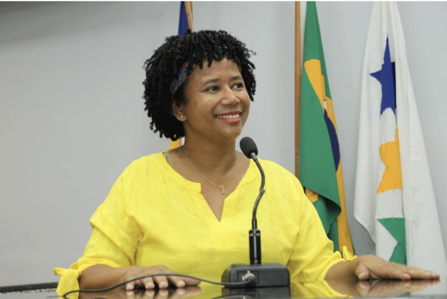 Deputada Federal Silvia Cristina entrega 11 vans para APAEs, entidades sociais e IFRO em Porto Velho