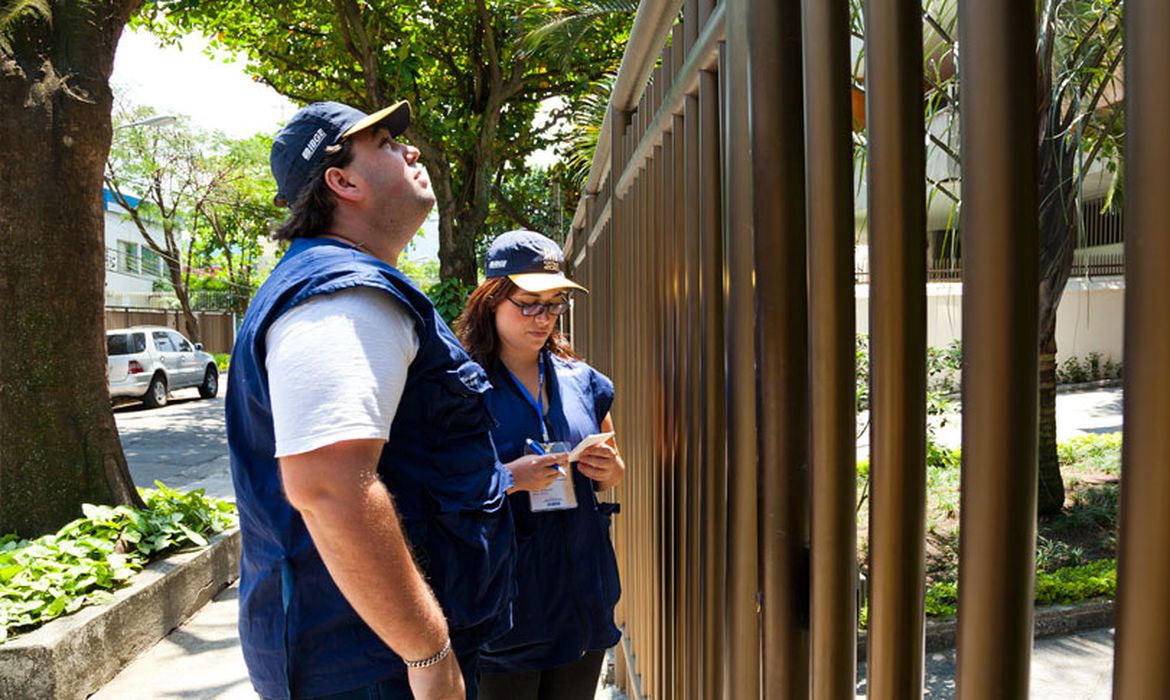 IBGE abre inscrições para mais de 8 mil vagas