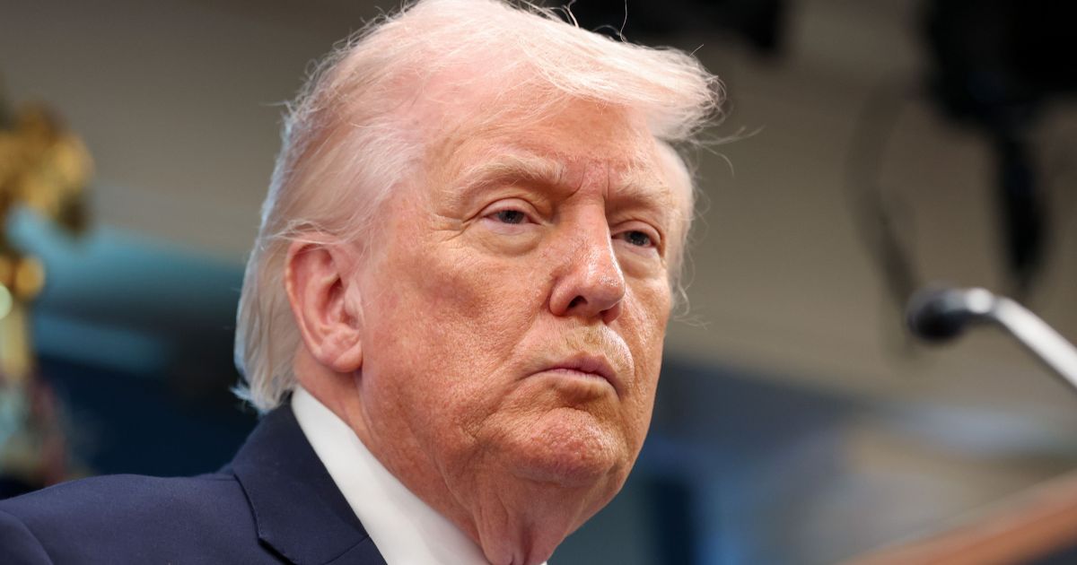 Trump diz que acordo será assinado no domingo; Irã questiona prazo; entenda