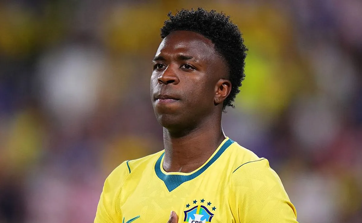 Flamengo observa Vini Jr brilhar na Copa do Mundo e igualar marca de Ronaldinho