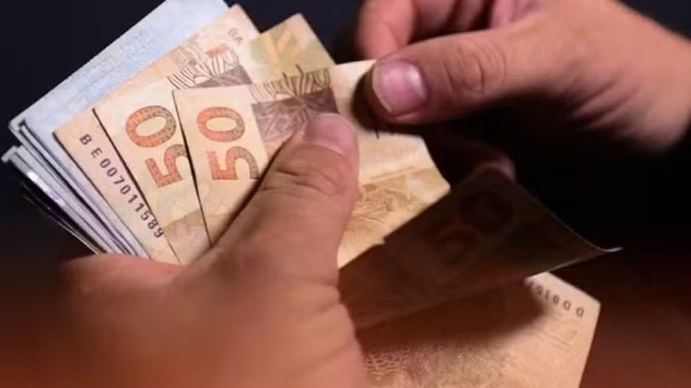 Abono salarial PIS/Pasep 2026 paga novo lote nesta segunda-feira; veja se você está na lista