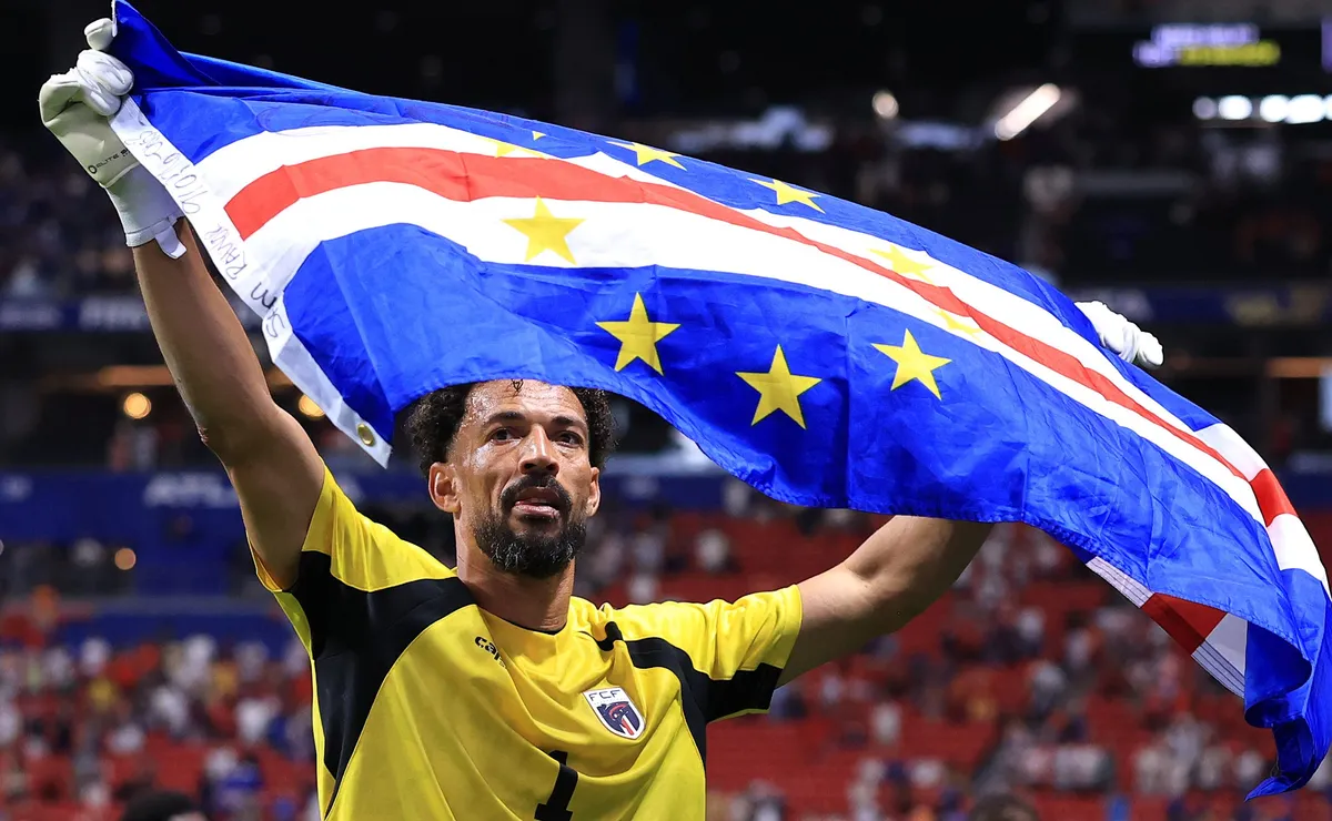 Herói de Cabo Verde, Vozinha se emociona após façanha: “Sonhei a minha vida inteira com esse momento”