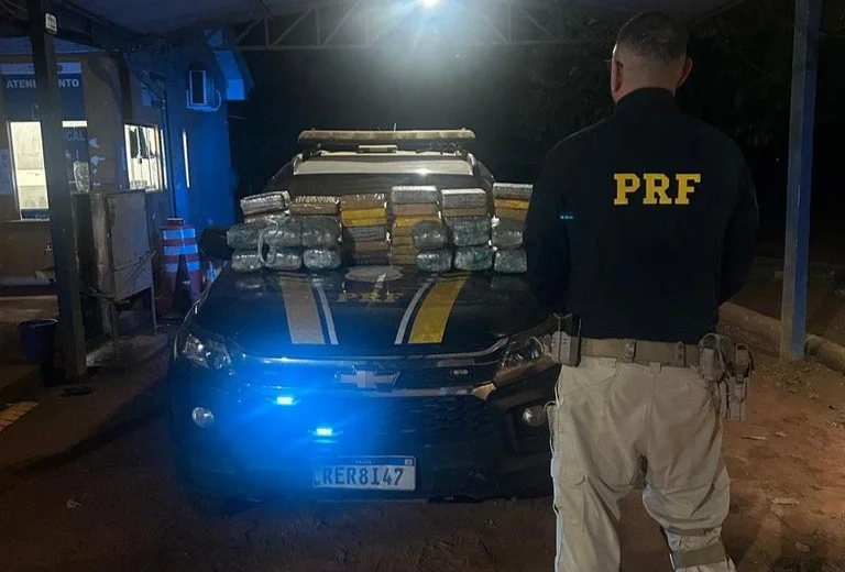 Passageiros são flagrados transportando drogas em RO