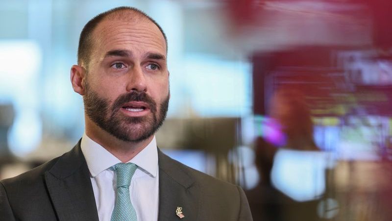 Defesa de Eduardo Bolsonaro nega coação: “Não tinha poder para sanções”