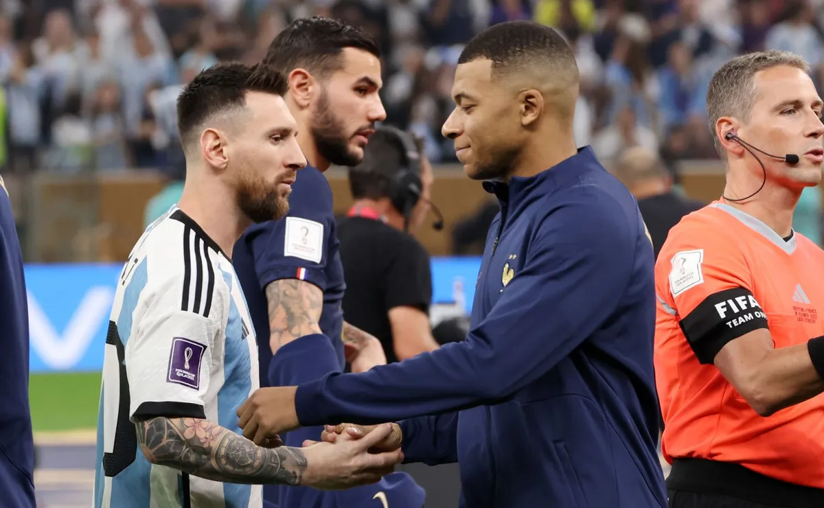 Messi ultrapassa Mbappé e Ronaldo, chega aos 16 gols em Copas do Mundo e empata com Klose