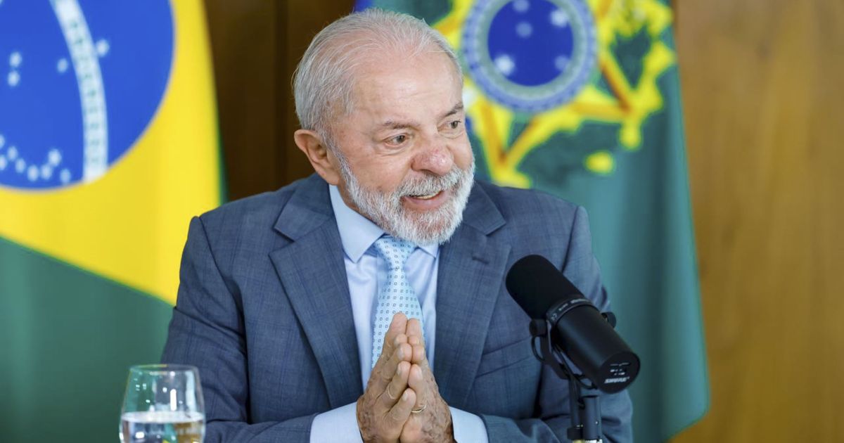 Lula sanciona aumento de 5,4% do piso salarial de professores