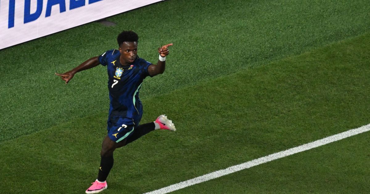 Ancelotti vê Vinícius Jr 100%, mas diz querer “Mundial do Brasil”