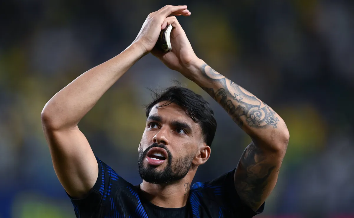 Felipe Melo se rende a Lucas Paquetá após vitória do Brasil: “Foi o melhor com certa diferença”