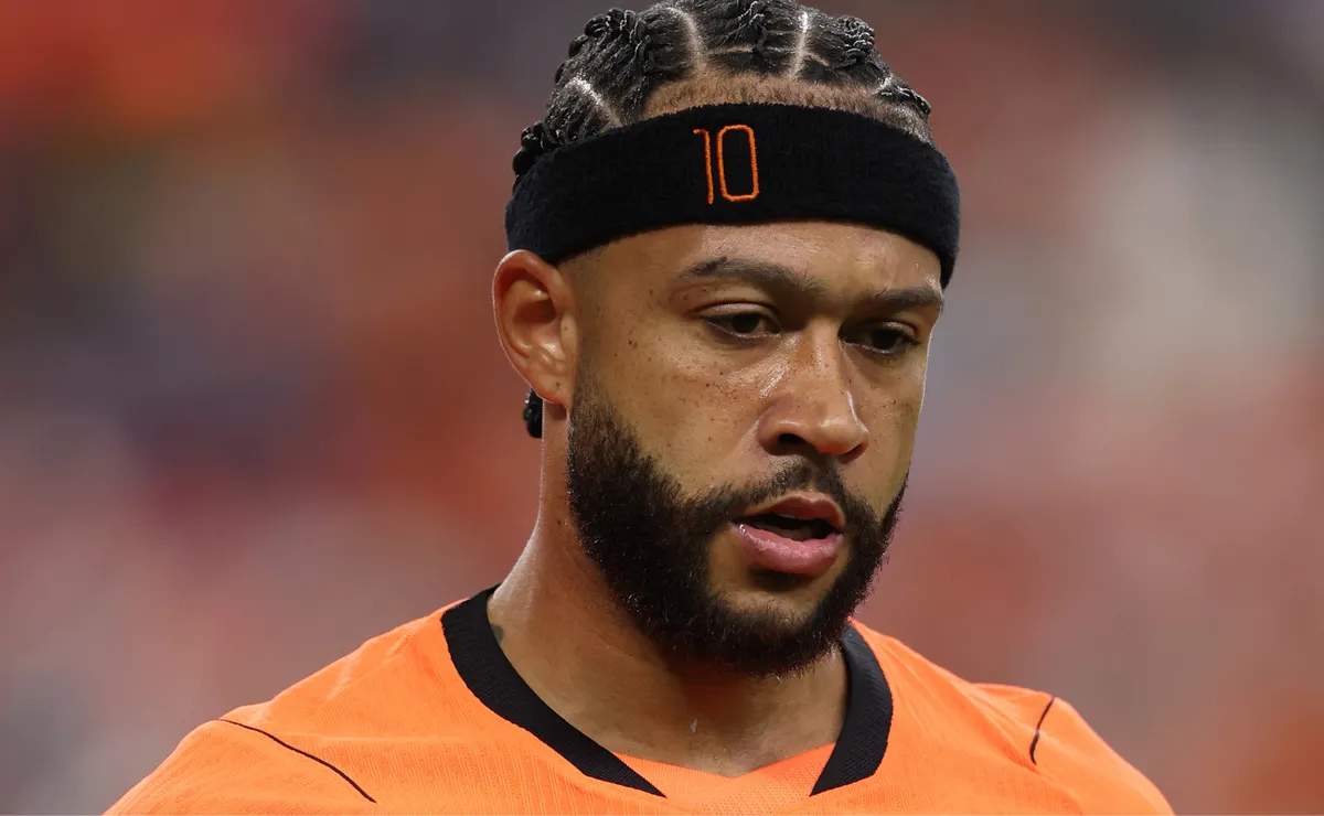 Memphis Depay ironiza críticas após goleada da Holanda na Copa: “Estão sempre falando de mim”