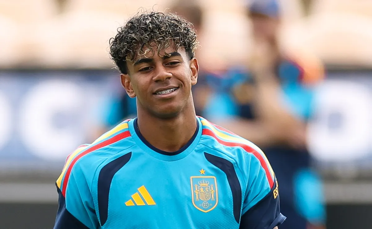 Yamal e Olmo voltam ao time titular para Espanha x Arábia Saudita na Copa do Mundo