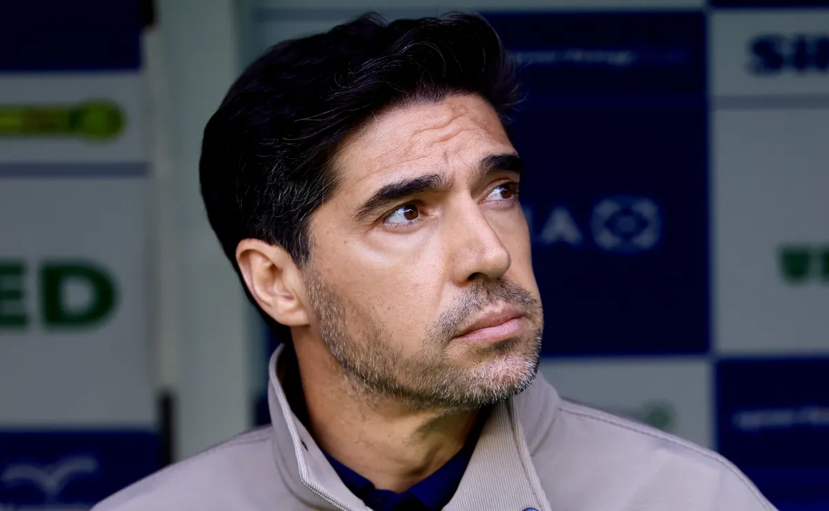 Abel Ferreira descarta saída do Palmeiras, e Fulham trabalha com Hugo Oliveira e Arbeloa para substituir Marco Silva