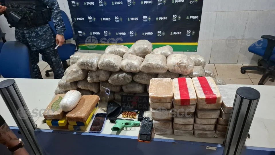 Casal é flagrado com quase 80 kg de drogas em RO