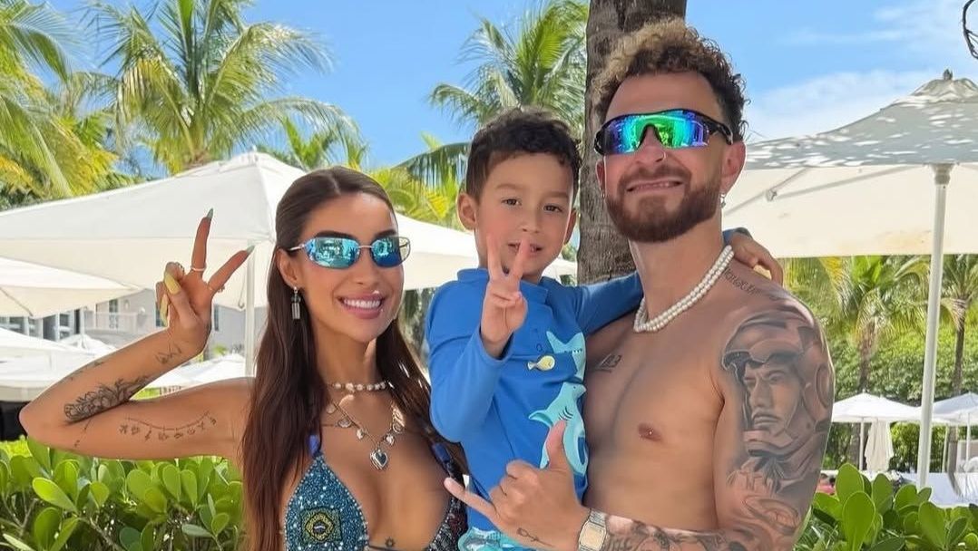 Separados, Bianca Andrade e Fred passam o dia juntos com o filho nos EUA