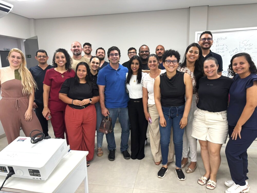 Médicos e enfermeiros da rede municipal de saúde de Jaru participam de capacitação em Urgência e Emergência em Pediatria