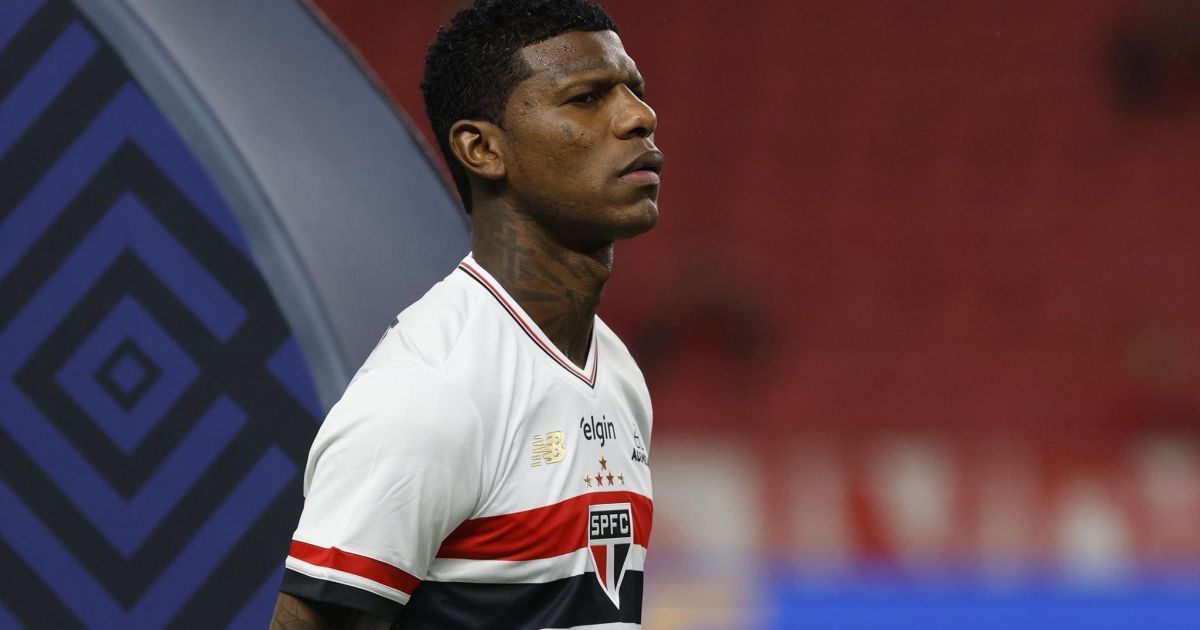 Arboleda revela depressão e pede desculpas à torcida do São Paulo: “Errei”