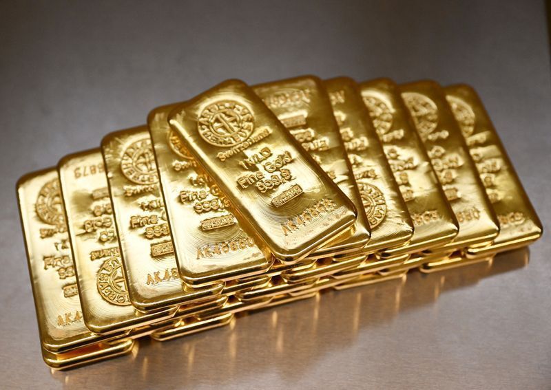 Ouro fecha em alta com dólar e juros dos Treasuries fracos