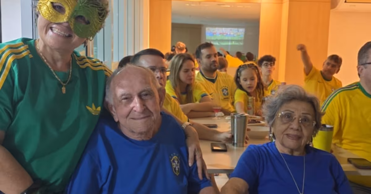 Casal cearense celebra 60 anos de amor e Copas do Mundo em história comovente
