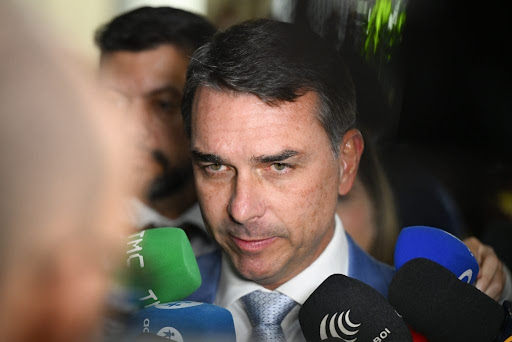 Flávio Bolsonaro diz que desentendimento com Michelle é ‘página virada’