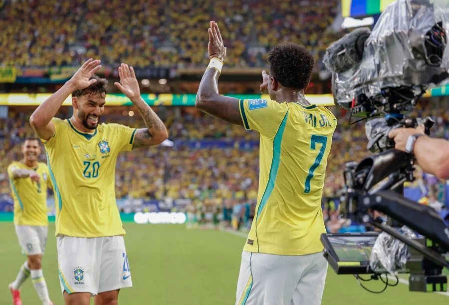 Brasil enfrenta Japão em duelo decisivo da Copa do Mundo; Alemanha e Holanda jogam