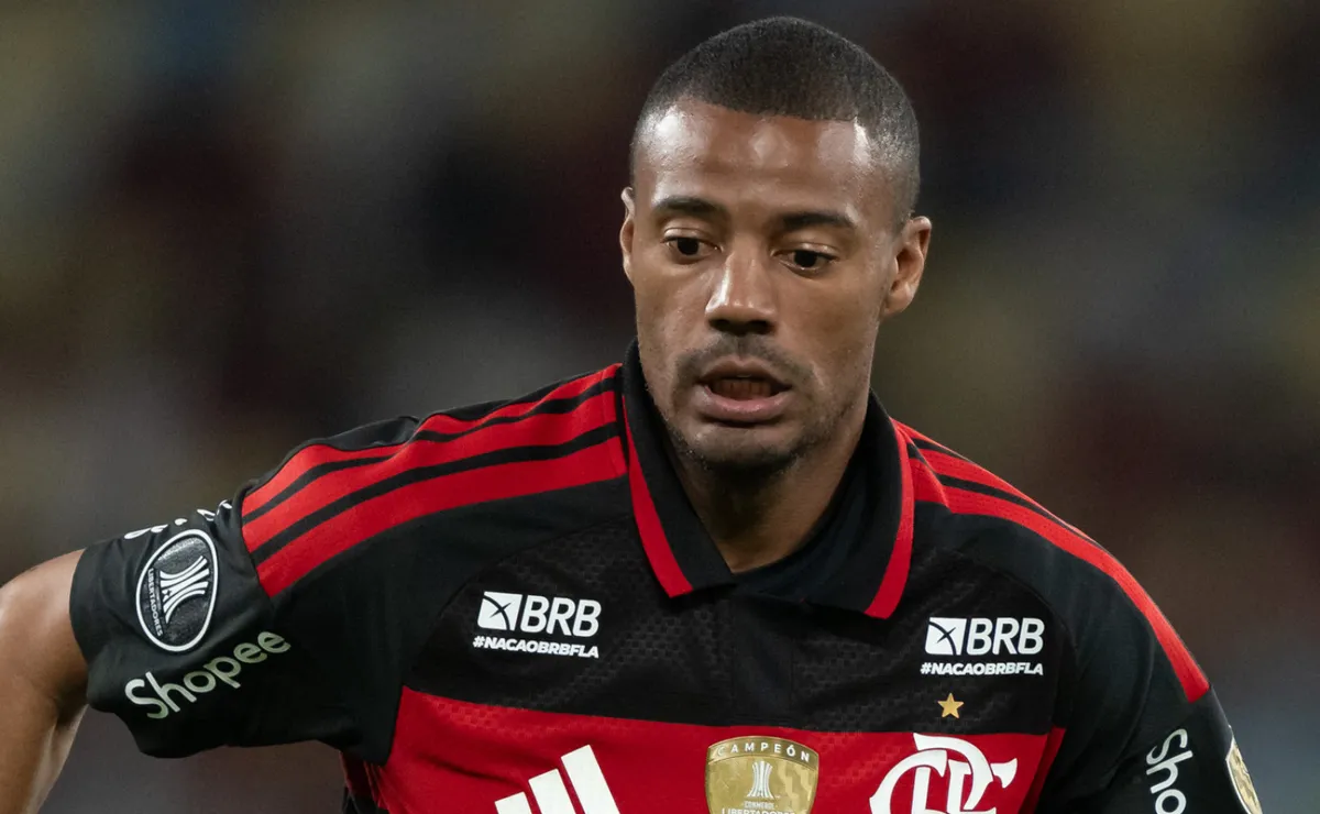 Dirigente do Peñarol confirma interesse em tirar De La Cruz do Flamengo: “Negociando os termos”