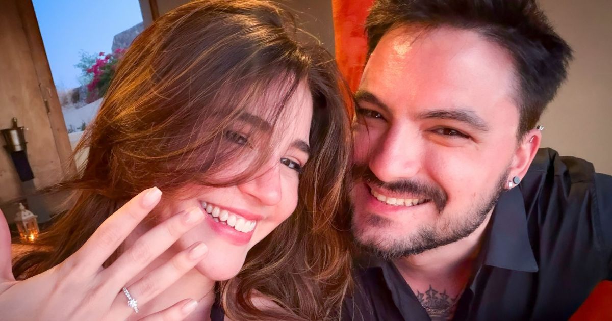 Felipe Neto anuncia noivado com Juliane Carvalho em viagem à Grécia