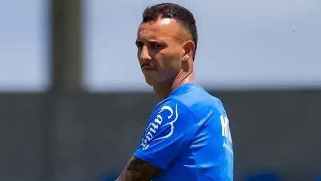 São Paulo dá “chapéu” no Inter e encaminha contratação de Iago Borduchi