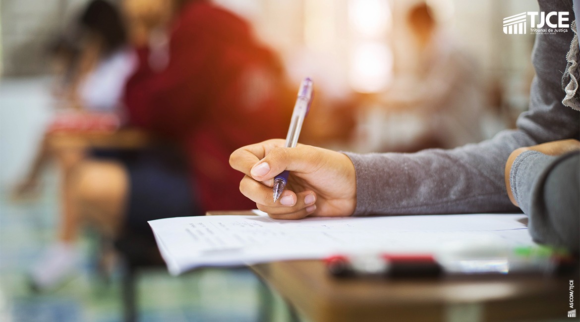 TJCE divulga edital de concurso com 76.600 inscritos e provas em agosto de 2026