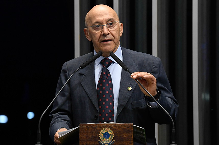 Confúcio Moura pode desistir da disputa ao Senado e bastidores agitam cenário político de Rondônia