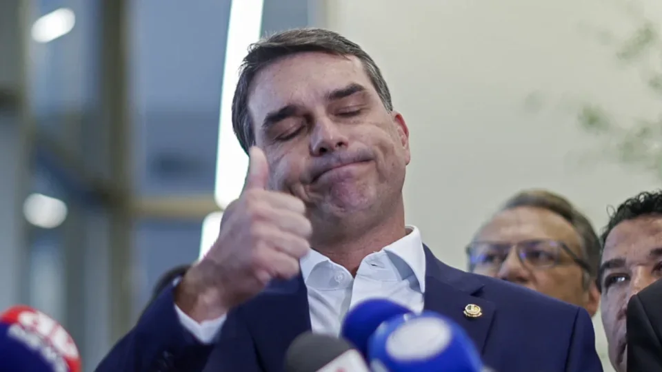 PP abandona Flávio e ficará neutro na eleição presidencial