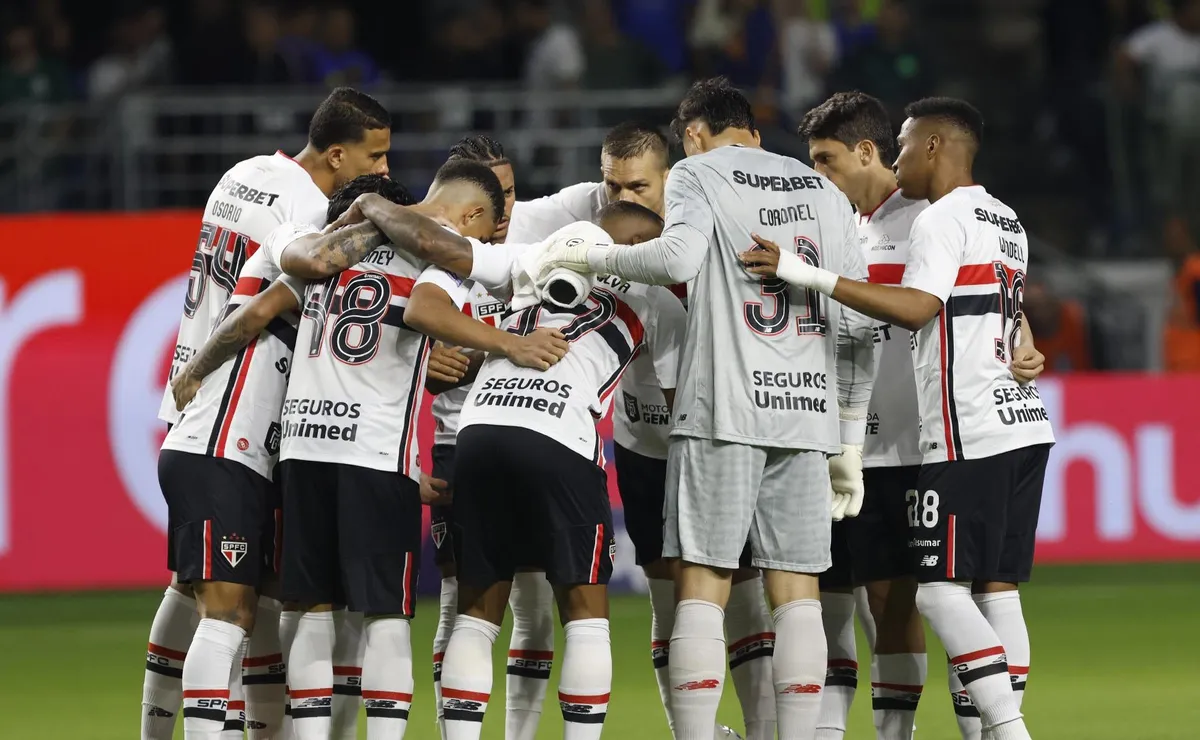 São Paulo escolhe preservar no Choque-Rei, mas erros individuais custam caro em derrota
