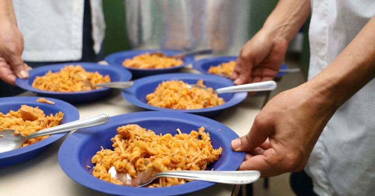 TCU: Governo acumula R$ 28 bilhões da merenda escolar sem análise de contas