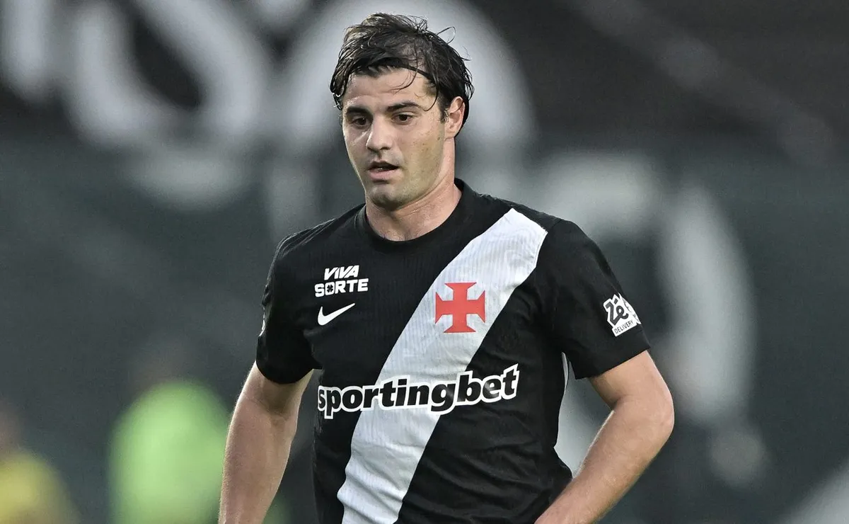 Santiago Sosa motiva jogadores antes de vitória sobre o Grêmio em bastidores divulgados pelo Vasco