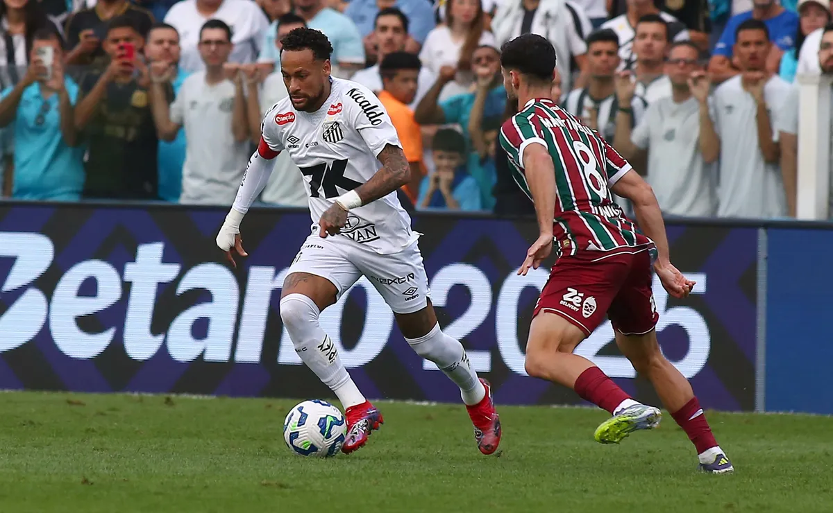 Santos tenta quebrar tabu de cinco anos sem vencer o Fluminense na Vila Belmiro
