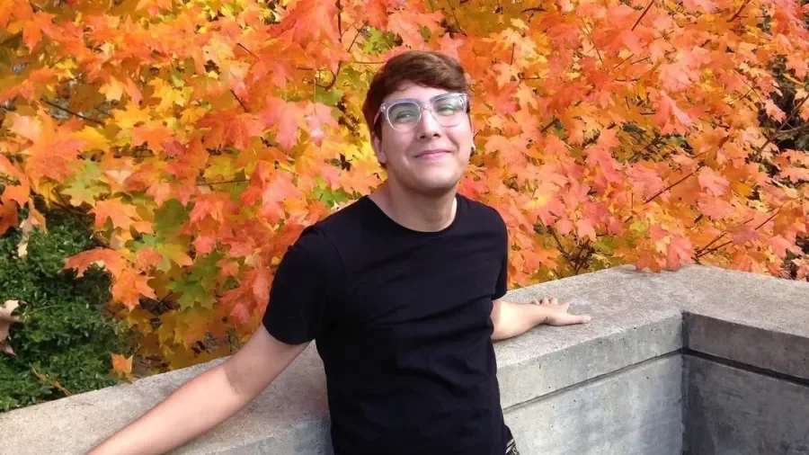 Professor some após encontro marcado por aplicativo