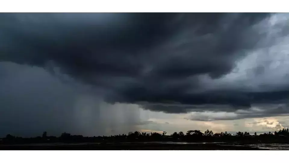 Segunda-feira (20) de chuvas intensas em RO