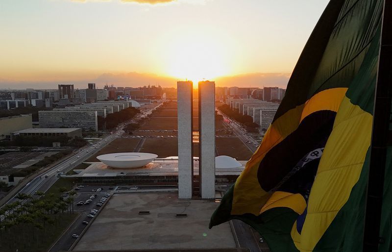 Em meio a crise com BRB e Master, Brasília completa 66 anos sem festa