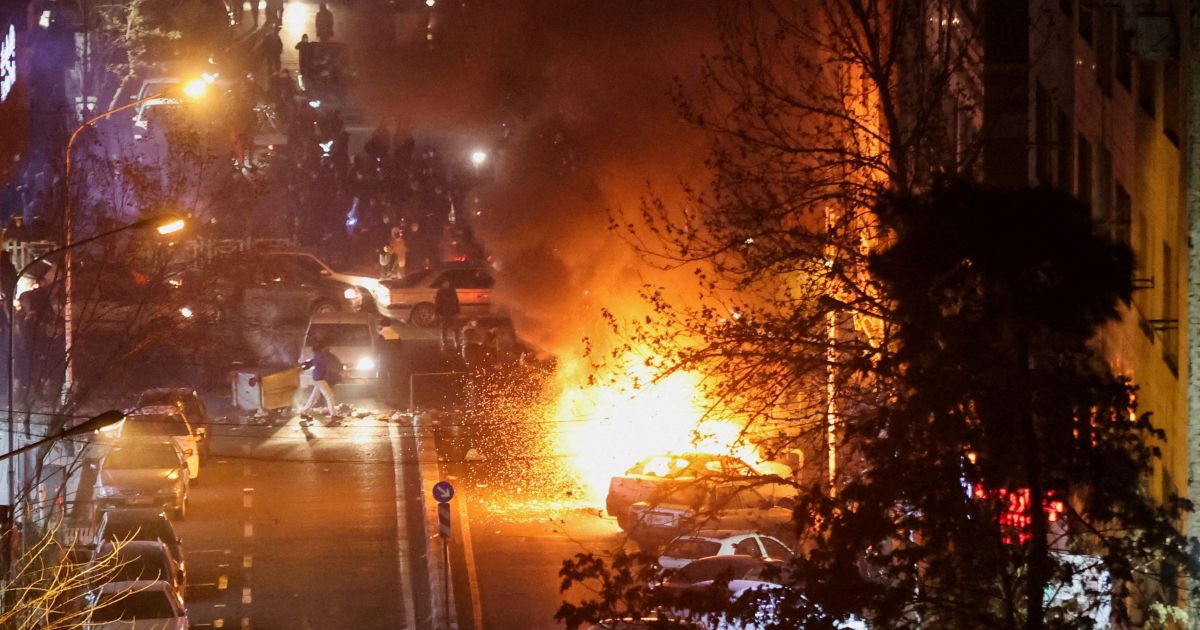 “Não estamos lidando com o grupo mais amigável”, diz Trump sobre Irã