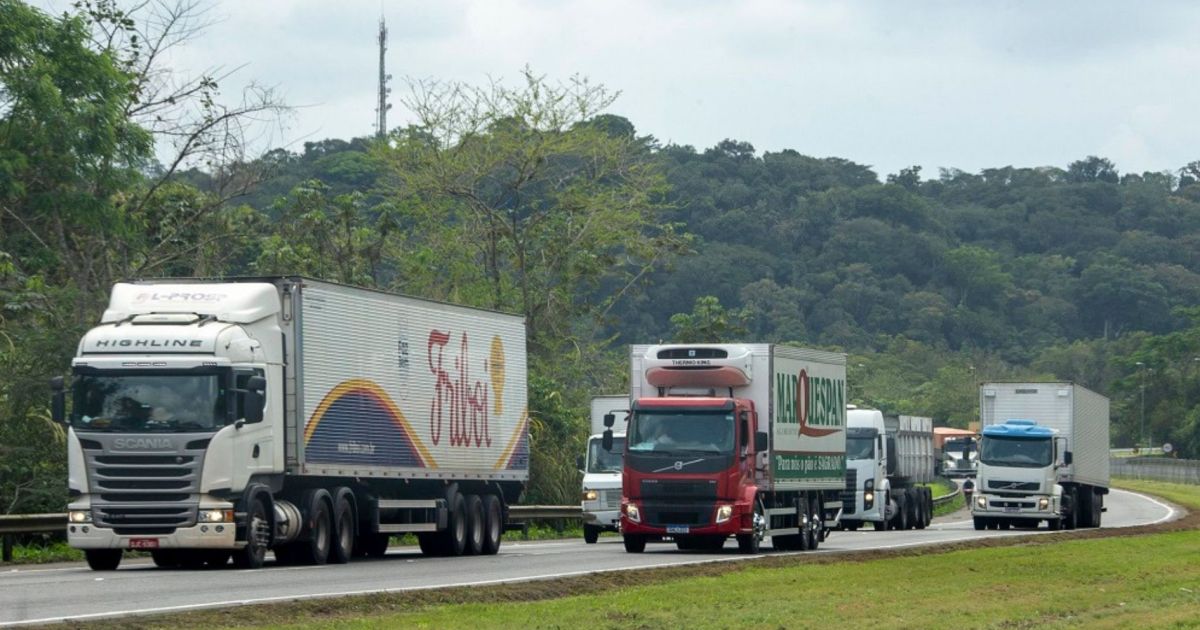 Acidentes em rodovias federais deixam ao menos 84 mortos durante feriado