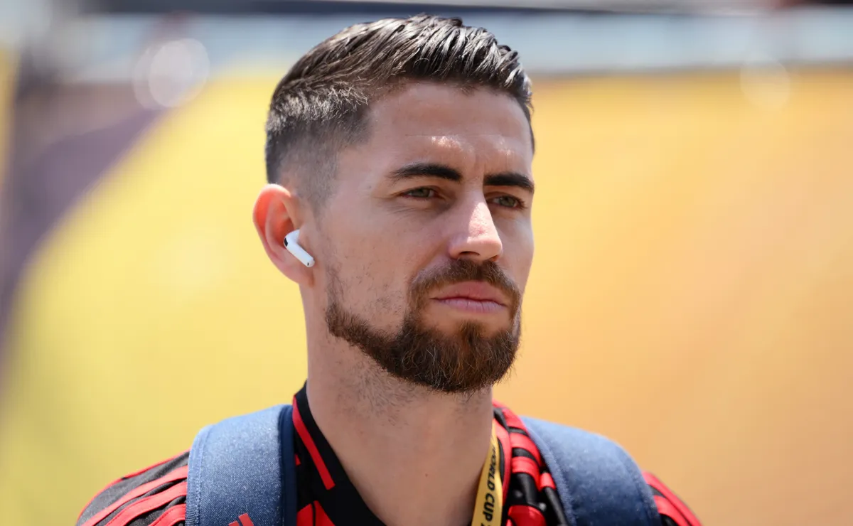 Jorginho perde primeiro pênalti pelo Flamengo em eliminação na Libertadores