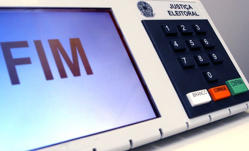 Especialistas veem desafio em abstenções e destacam papel dos indecisos