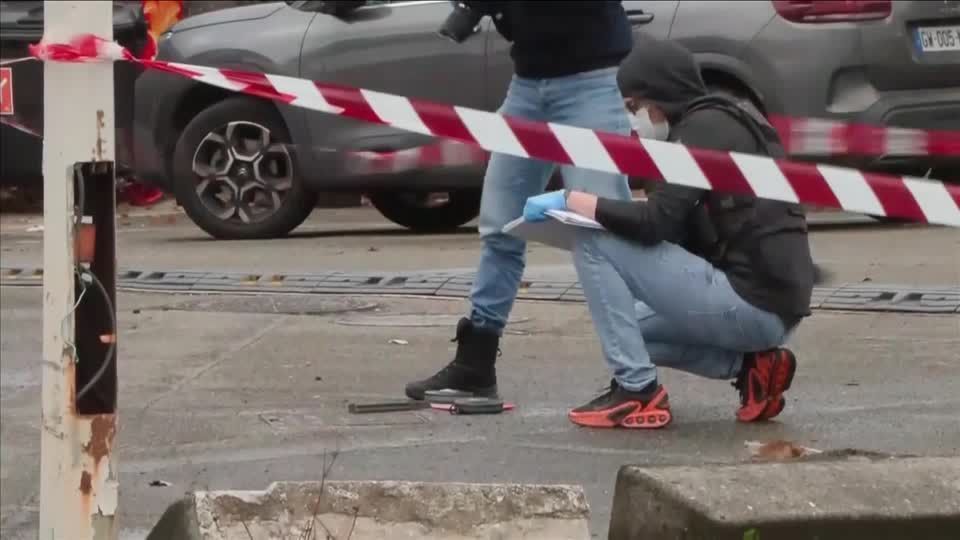 Governo francês classifica ataque perto de Paris como ato terrorista
