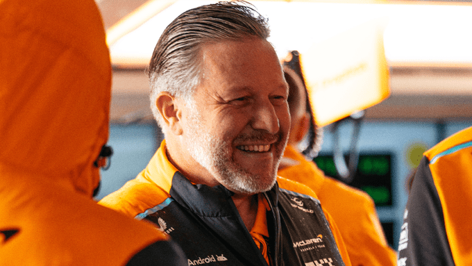 Chefe da McLaren alfineta equipes ao defender integridade na Fórmula 1