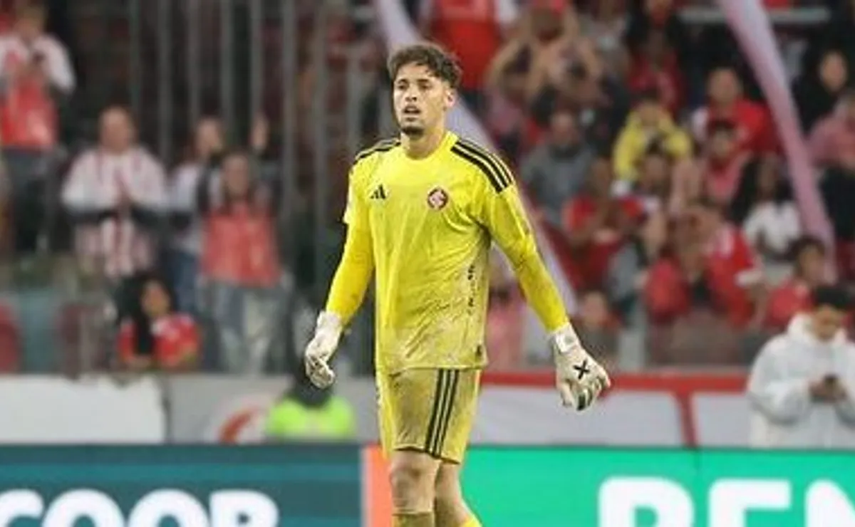 Inter quer renovar com Kauan Jesus, titular no gol, e contrato do goleiro vai até 2027