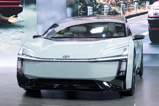 Novo Toyota Corolla será elétrico com autonomia de 400 km e ajuda da China