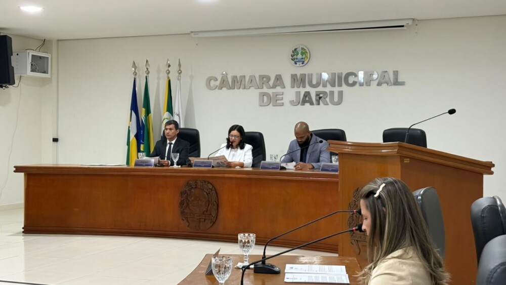 Vereadores apresentam indicações para pavimentação, trânsito, drenagem e direitos das servidoras em Jaru
