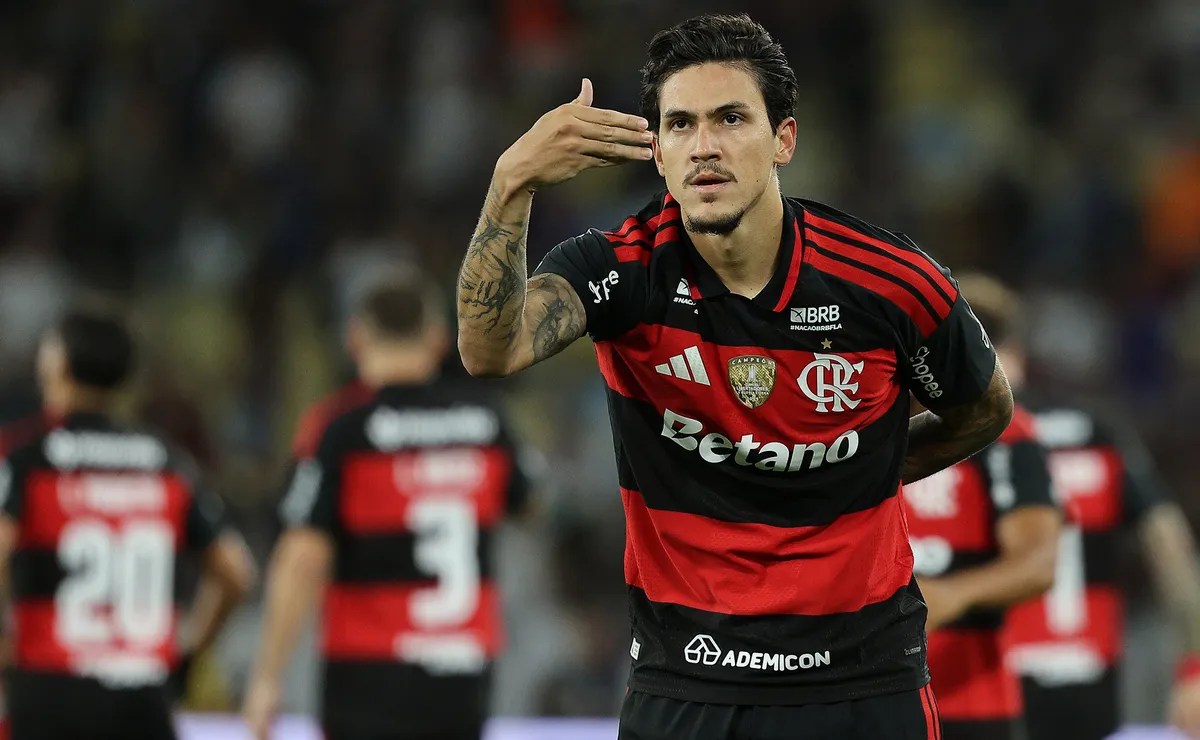 Flamengo supera o Vitória com gol decisivo de Pedro e larga em vantagem na Copa do Brasil