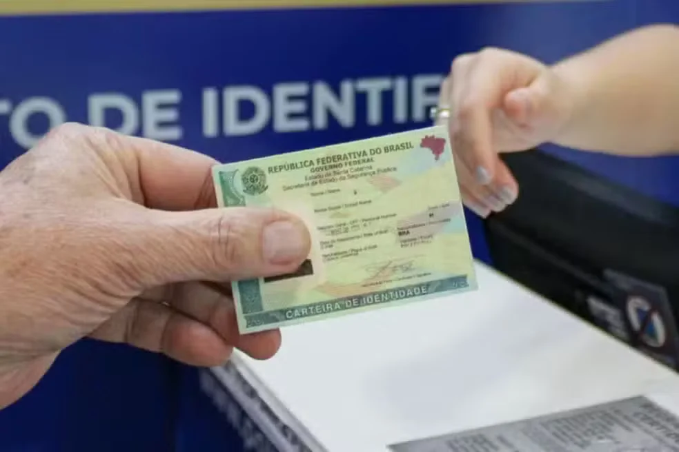 Justiça manda governo de RO melhorar agendamento de RG